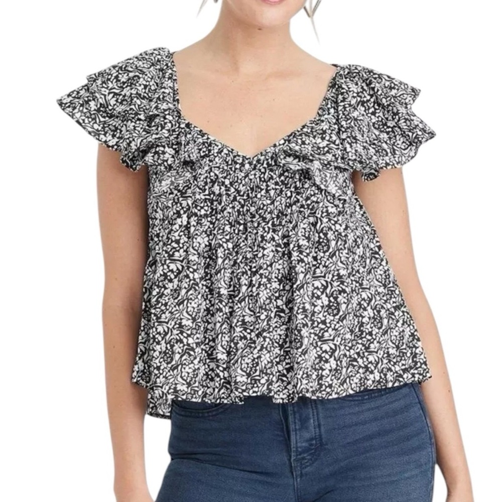 Universal Thread Ruffle Sleeve Flounce Blouse Black/White Floral Top